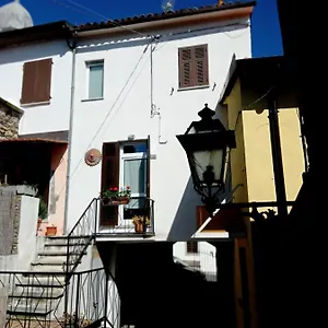 la-casina-nel-borgo-relax-a-un-passo-dalle-5-terre.it-tuscanyhotel.com/